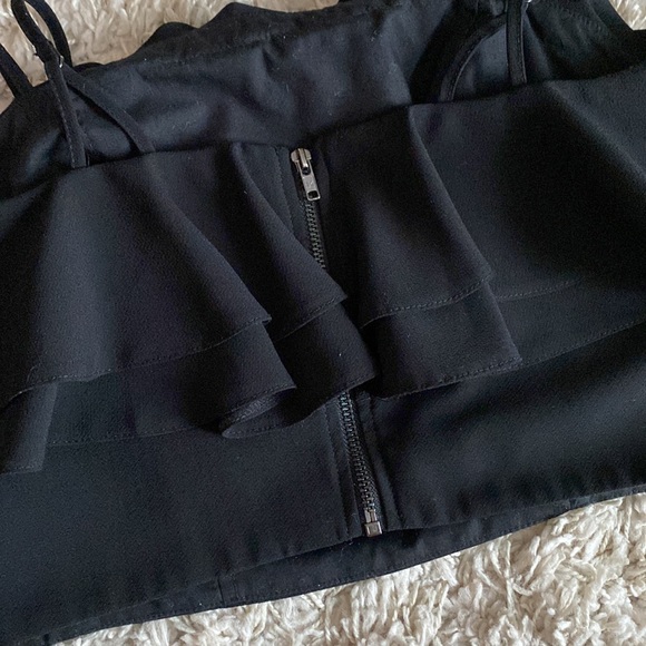 TopShop Cropped Black Ruffle Top - Picture 4 of 5